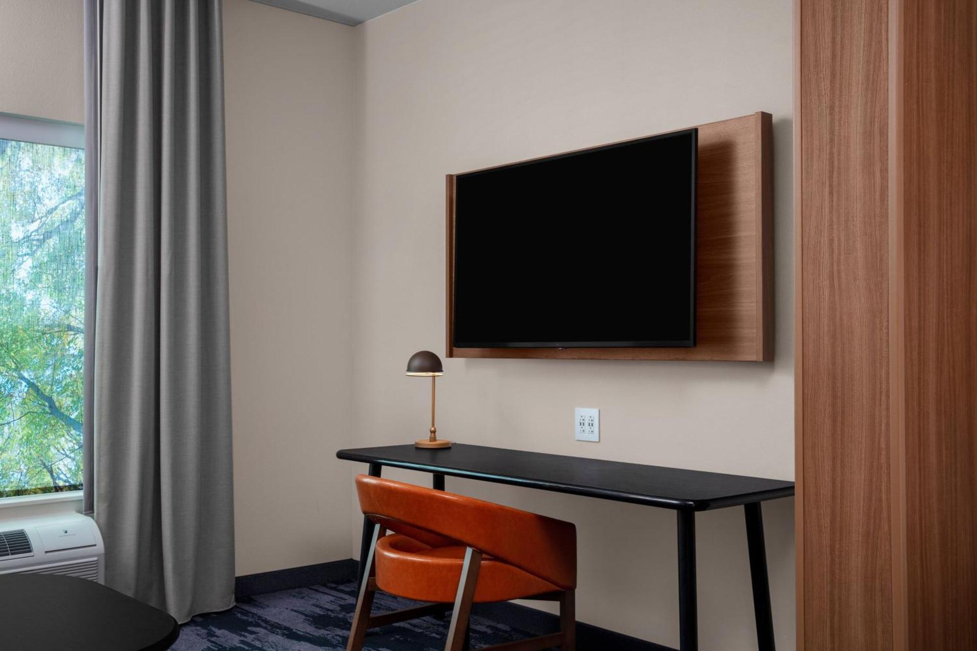 Fairfield By Marriott &