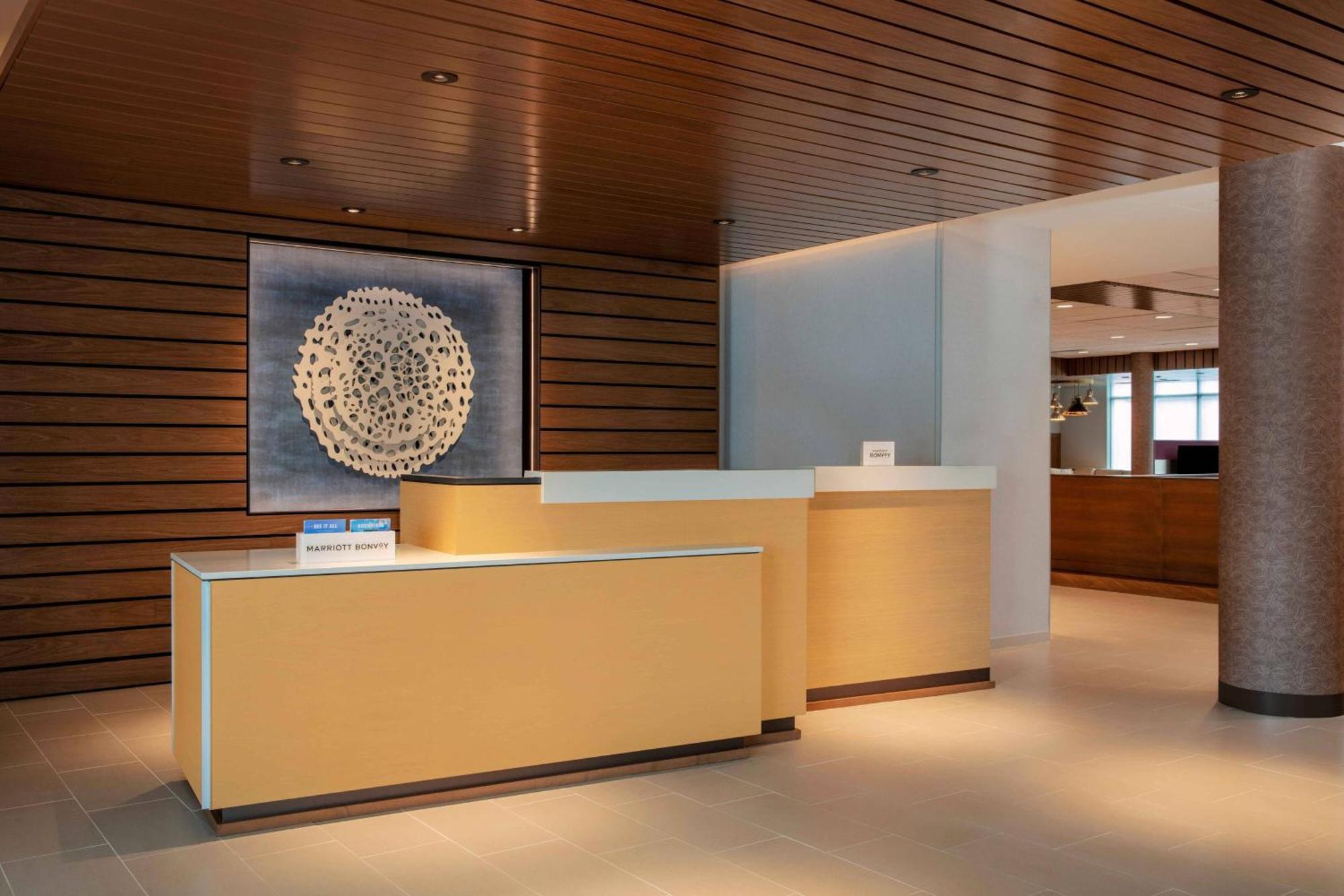 Fairfield By Marriott &
